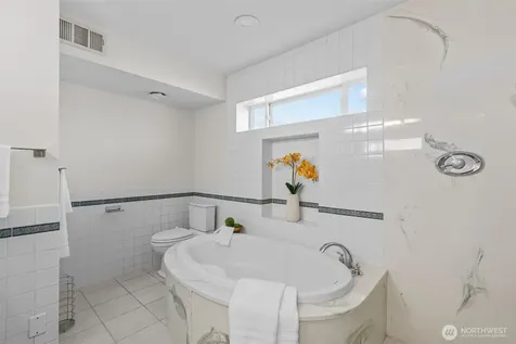4105 SW 109th Street Seattle WA 98146