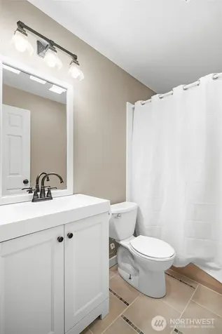 10459 Des Moines Memorial Dr S Seattle WA 98168