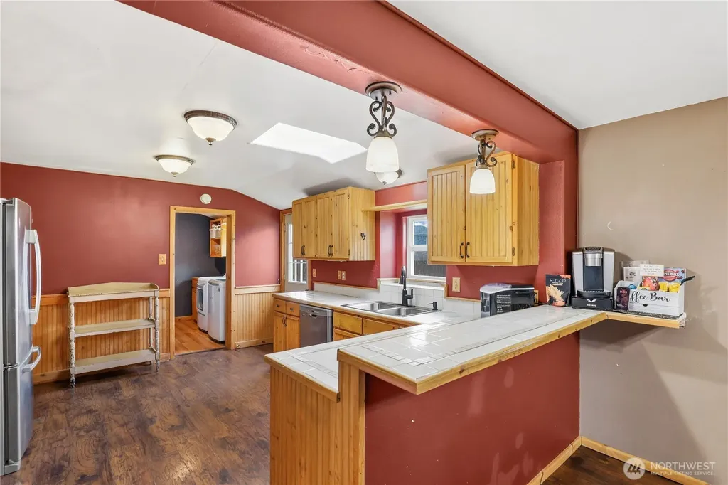 170 S B Street Buckley WA 98321