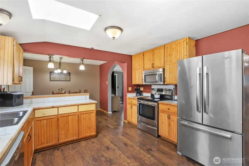 170 S B Street Buckley WA 98321