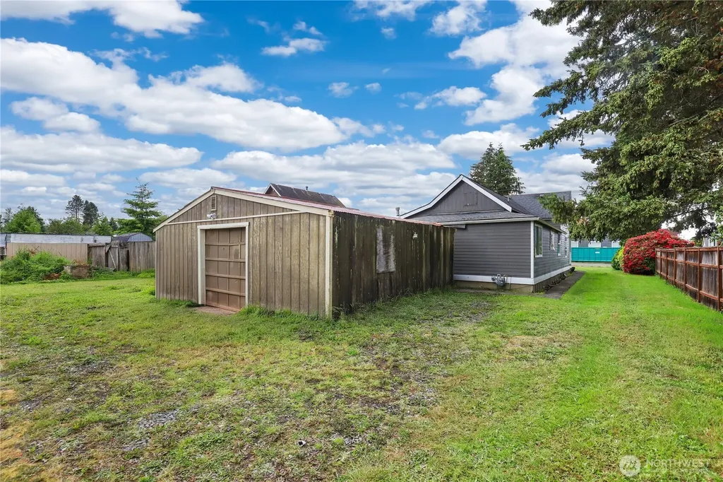 170 S B Street Buckley WA 98321