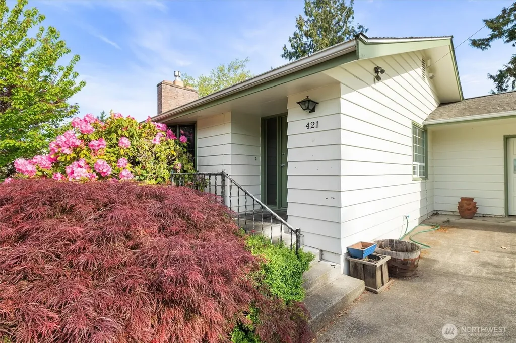 421 E Washington Mount Vernon WA 98274