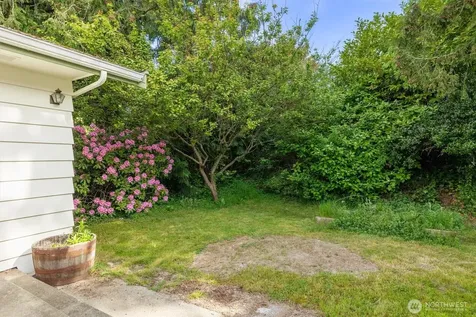 421 E Washington Mount Vernon WA 98274
