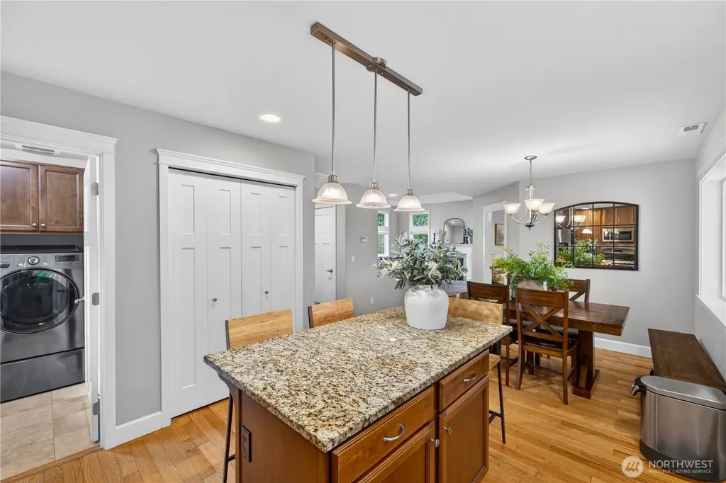 4316 Tyler Way Anacortes WA 98221