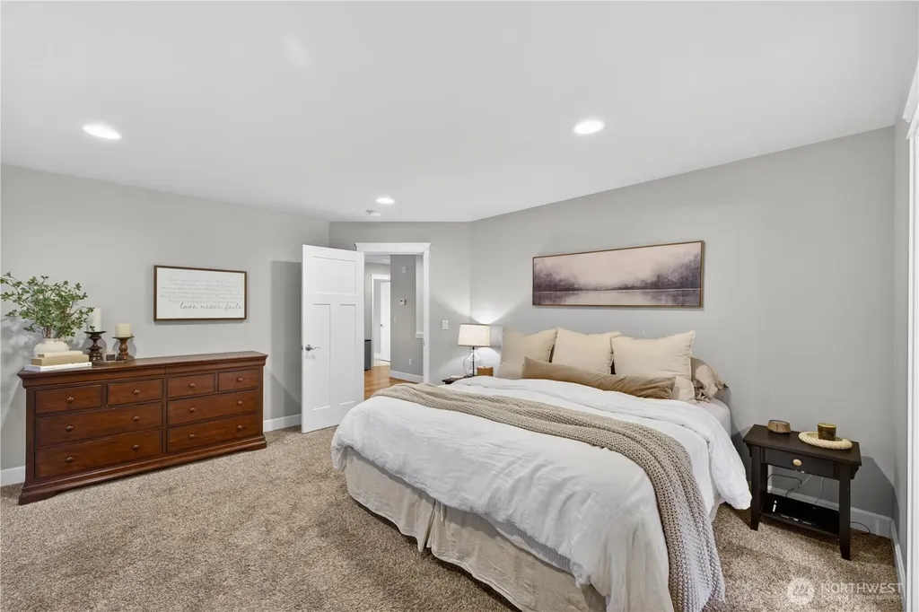 4316 Tyler Way Anacortes WA 98221