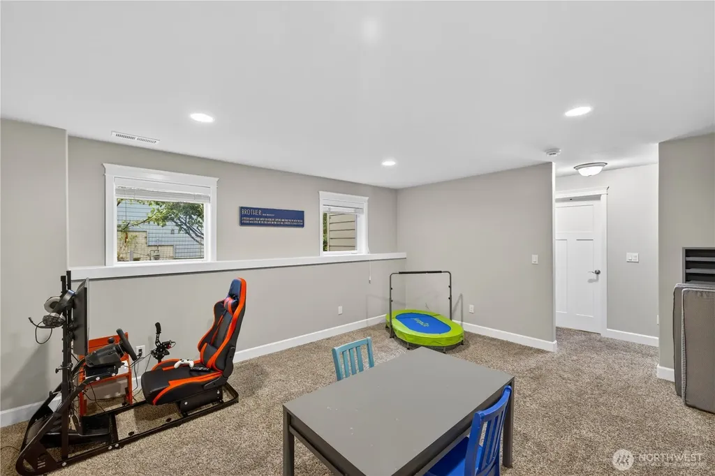 4316 Tyler Way Anacortes WA 98221