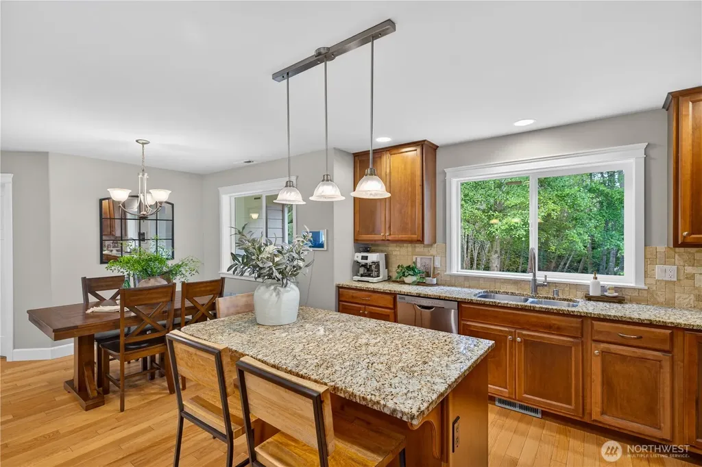 4316 Tyler Way Anacortes WA 98221