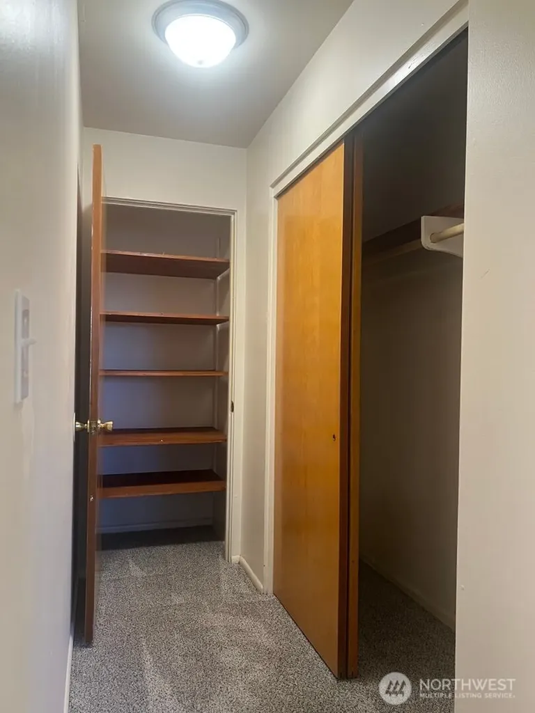 5127 Colby Avenue Everett WA 98203