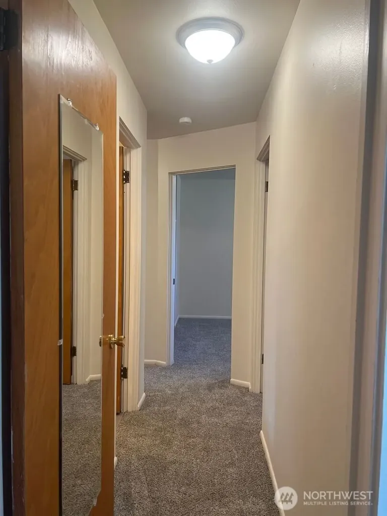 5127 Colby Avenue Everett WA 98203