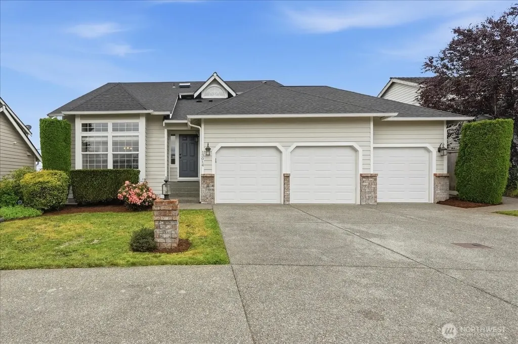 13014 SE 305th Place Auburn WA 98092