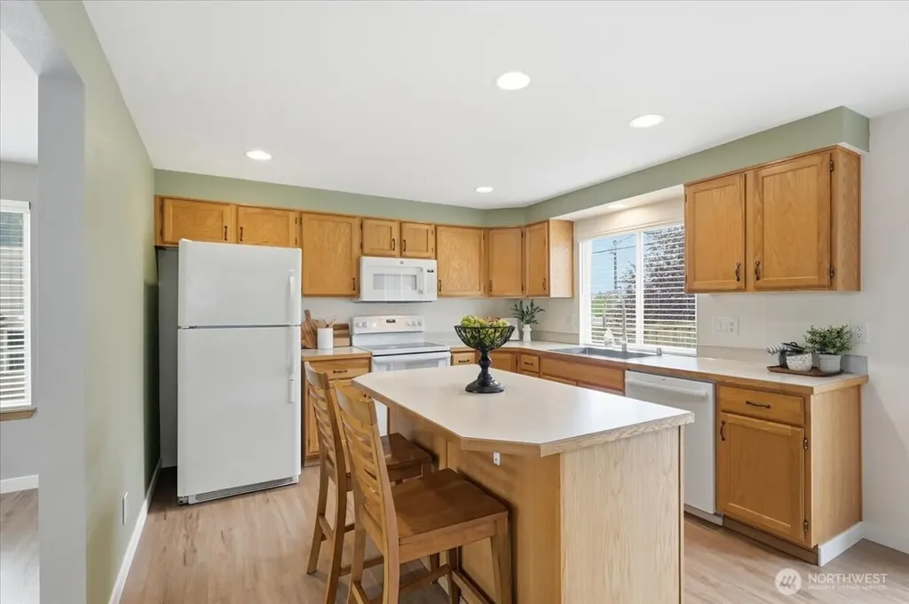 13014 SE 305th Place Auburn WA 98092