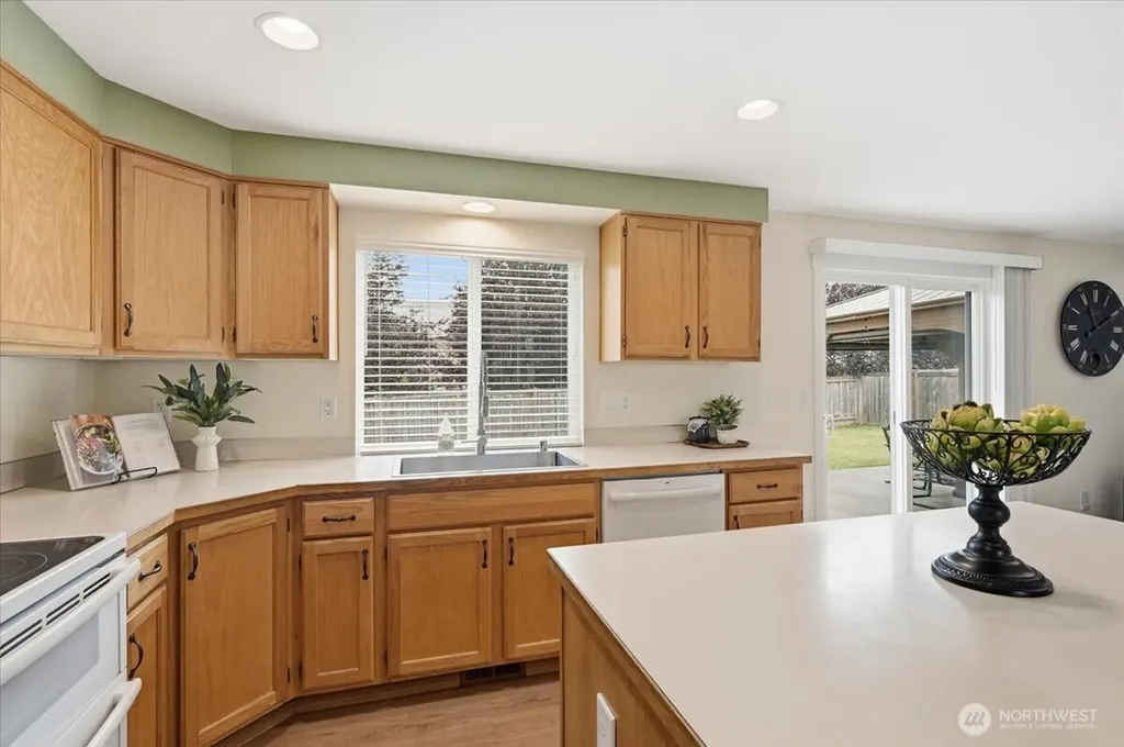 13014 SE 305th Place Auburn WA 98092