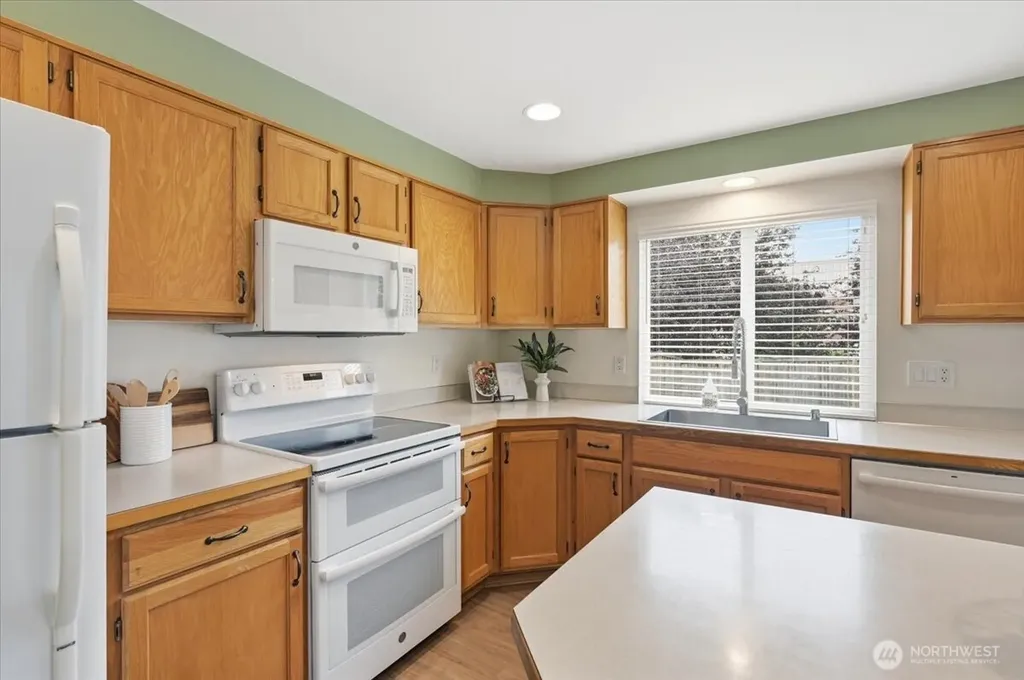 13014 SE 305th Place Auburn WA 98092