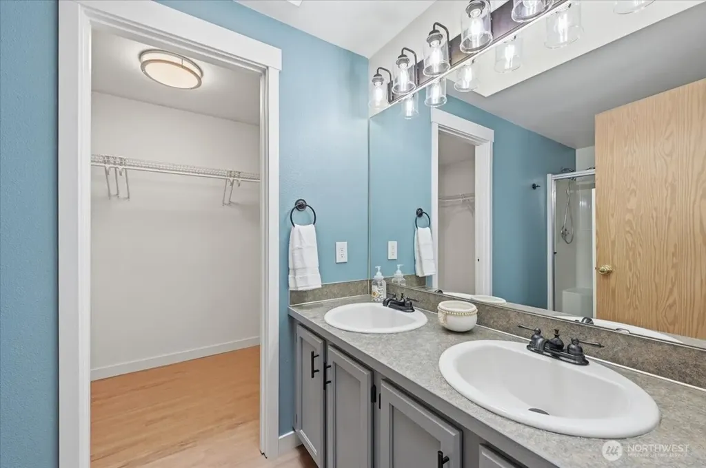 13014 SE 305th Place Auburn WA 98092
