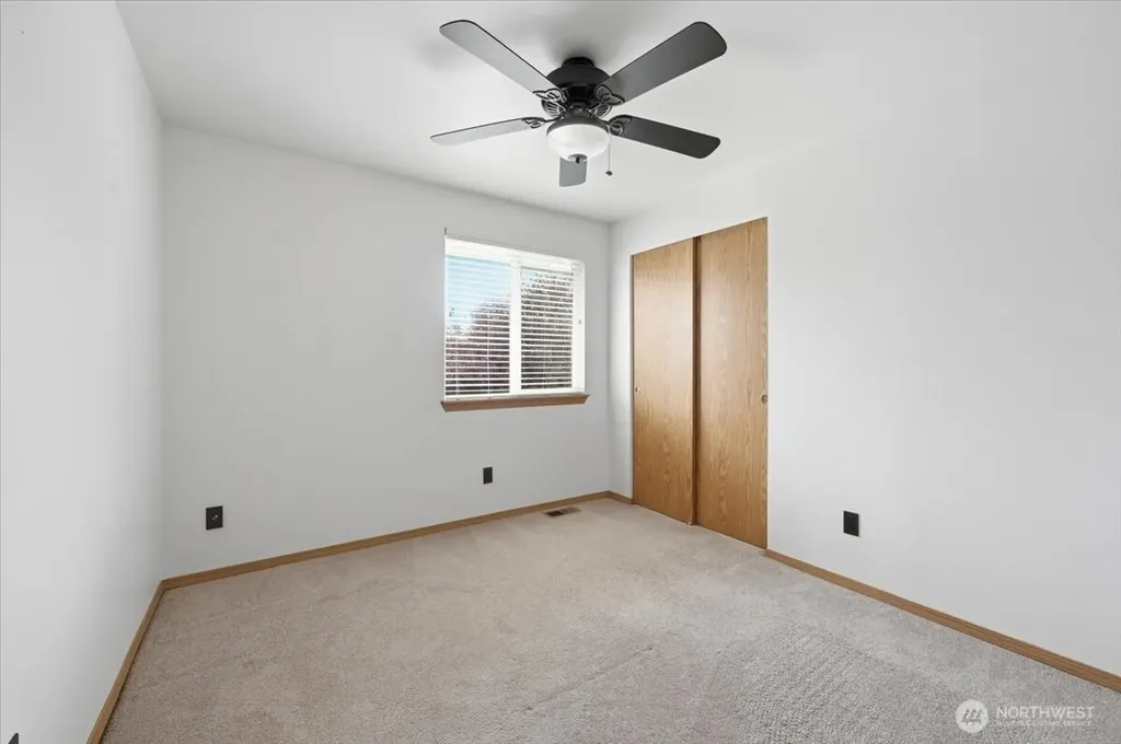 13014 SE 305th Place Auburn WA 98092