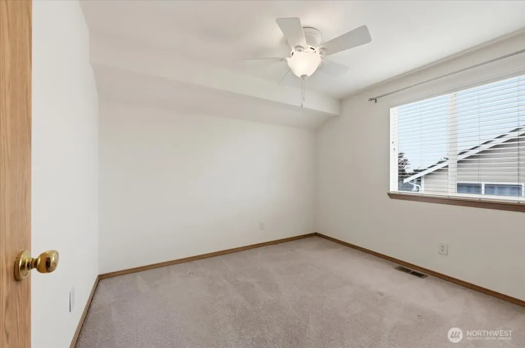 13014 SE 305th Place Auburn WA 98092