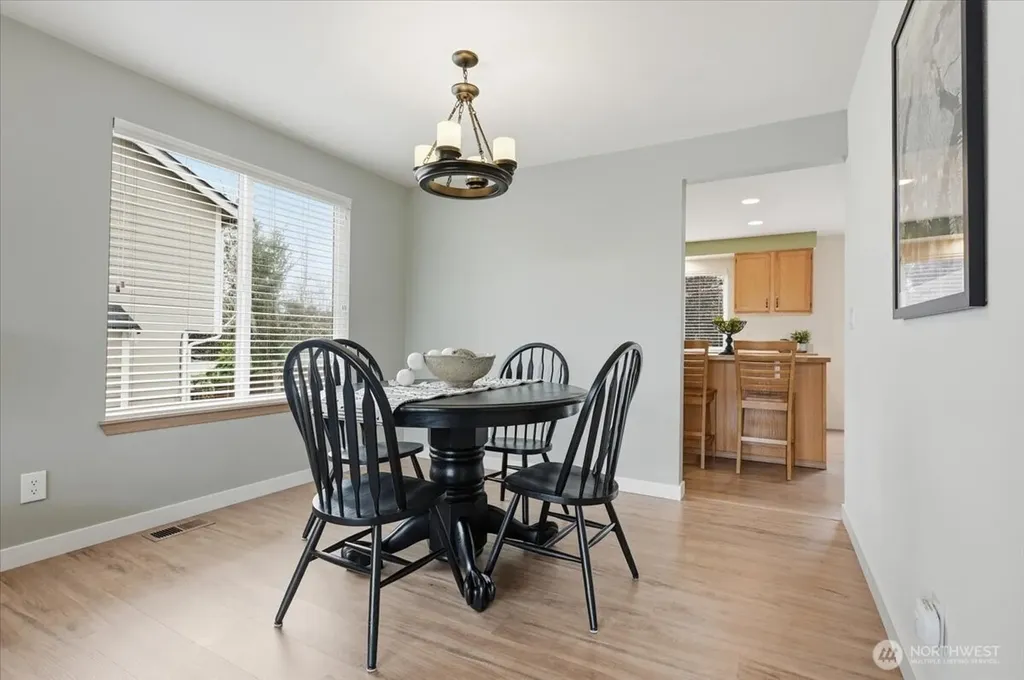13014 SE 305th Place Auburn WA 98092
