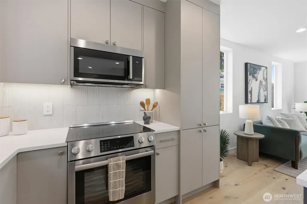 2714 58th Avenue SW Seattle WA 98116