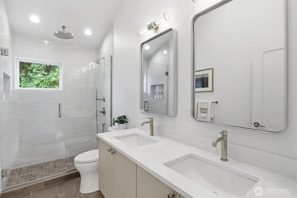 2714 58th Avenue SW Seattle WA 98116