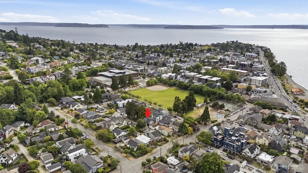 2714 58th Avenue SW Seattle WA 98116