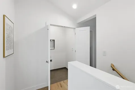 2714 58th Avenue SW Seattle WA 98116
