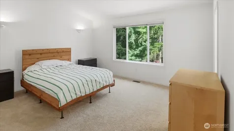 923 183rd Place SE Bothell WA 98012