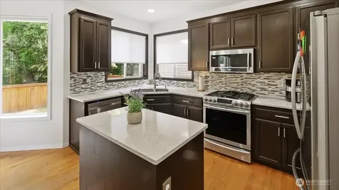 923 183rd Place SE Bothell WA 98012