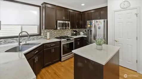 923 183rd Place SE Bothell WA 98012