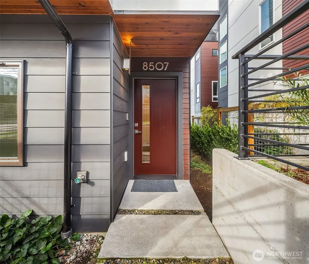8507 16th Avenue NW Seattle WA 98117