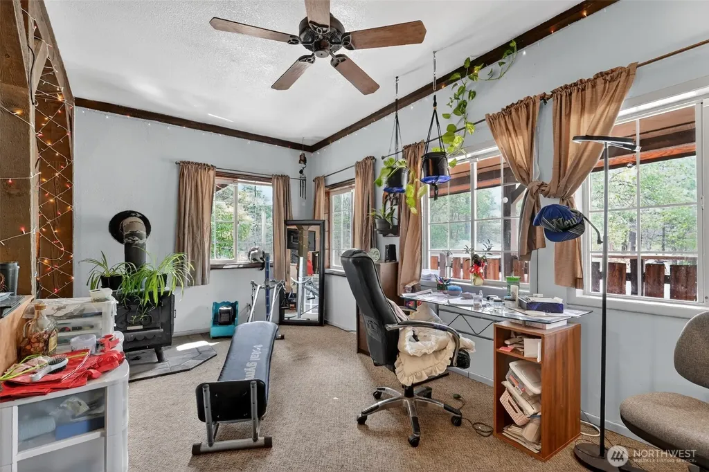 223 Goldenpine Goldendale WA 98620