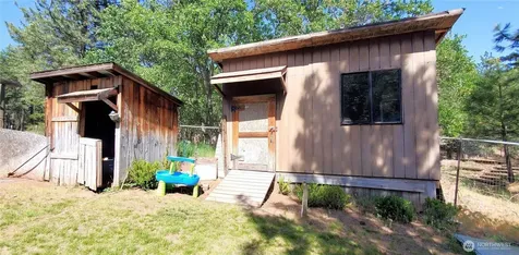 223 Goldenpine Goldendale WA 98620