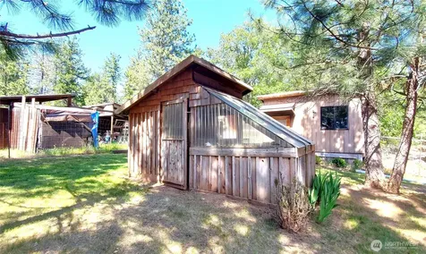 223 Goldenpine Goldendale WA 98620