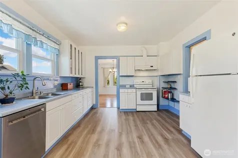 2013 SW Dakota Street Seattle WA 98106