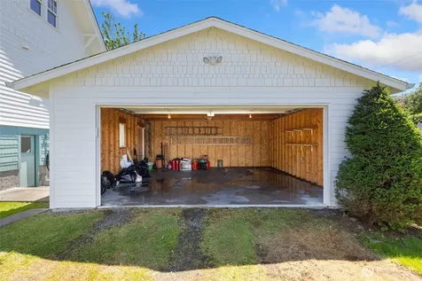 2013 SW Dakota Street Seattle WA 98106