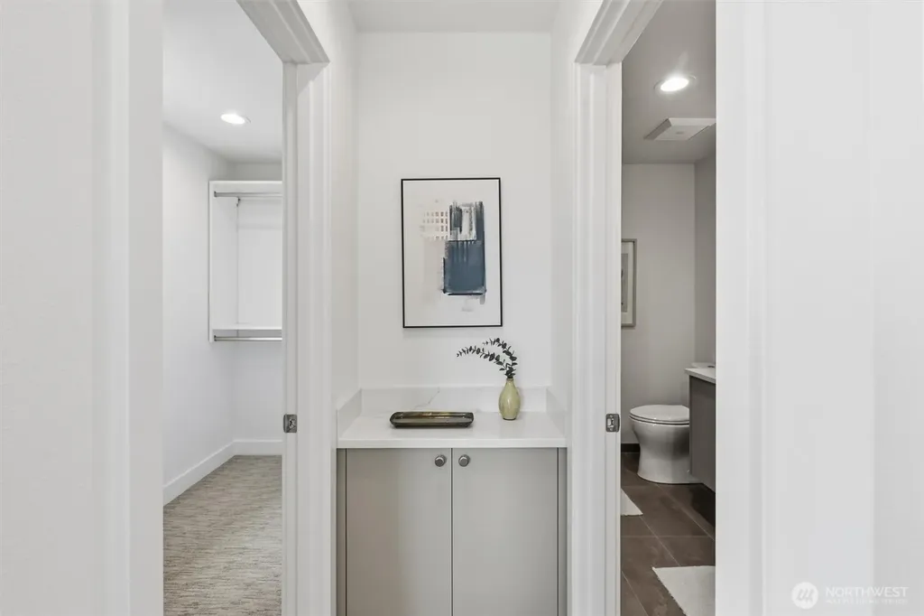 2710 58th Avenue SW Seattle WA 98116