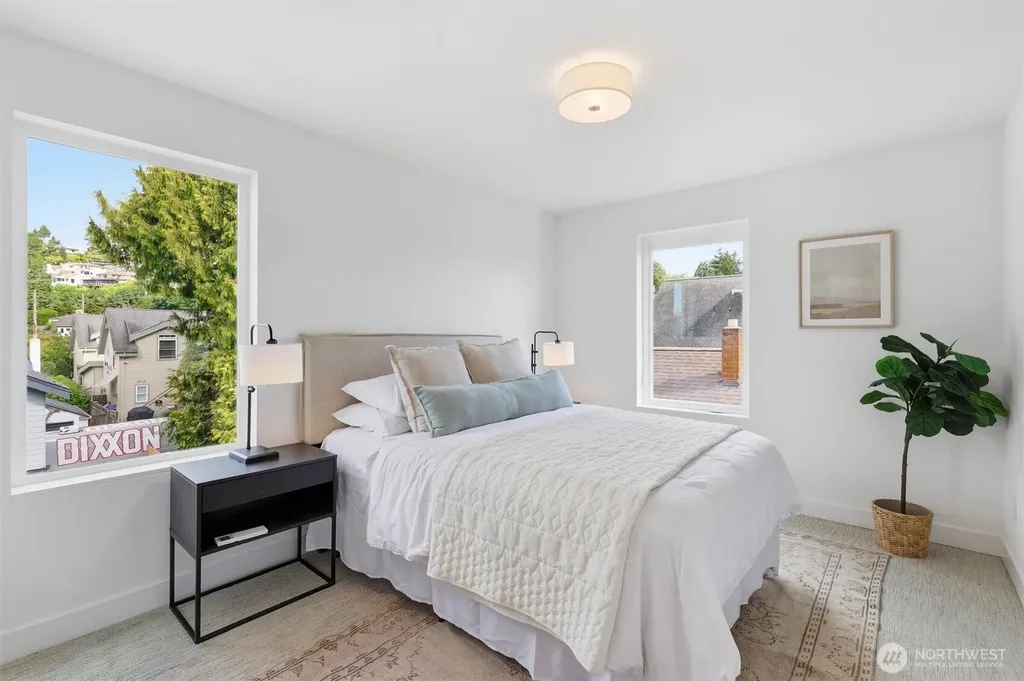 2710 58th Avenue SW Seattle WA 98116
