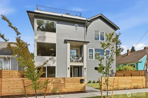 2710 58th Avenue SW Seattle WA 98116