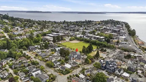 2710 58th Avenue SW Seattle WA 98116
