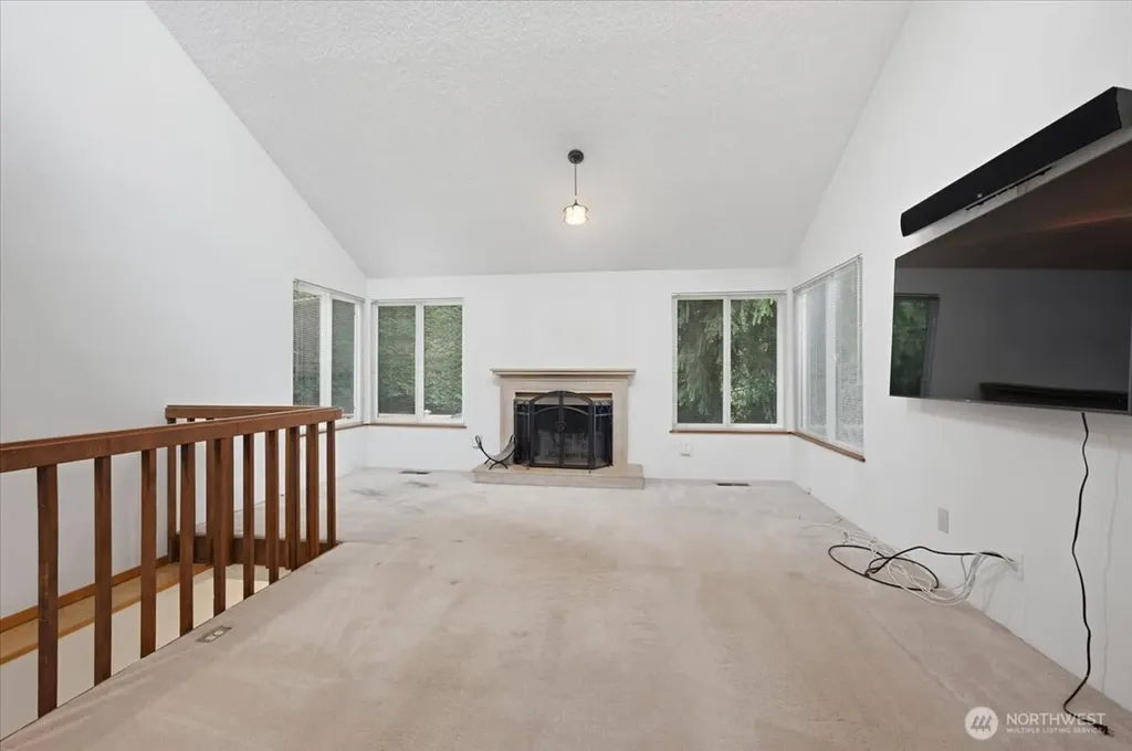5466 NE 200th Place Lake Forest Park WA 98155