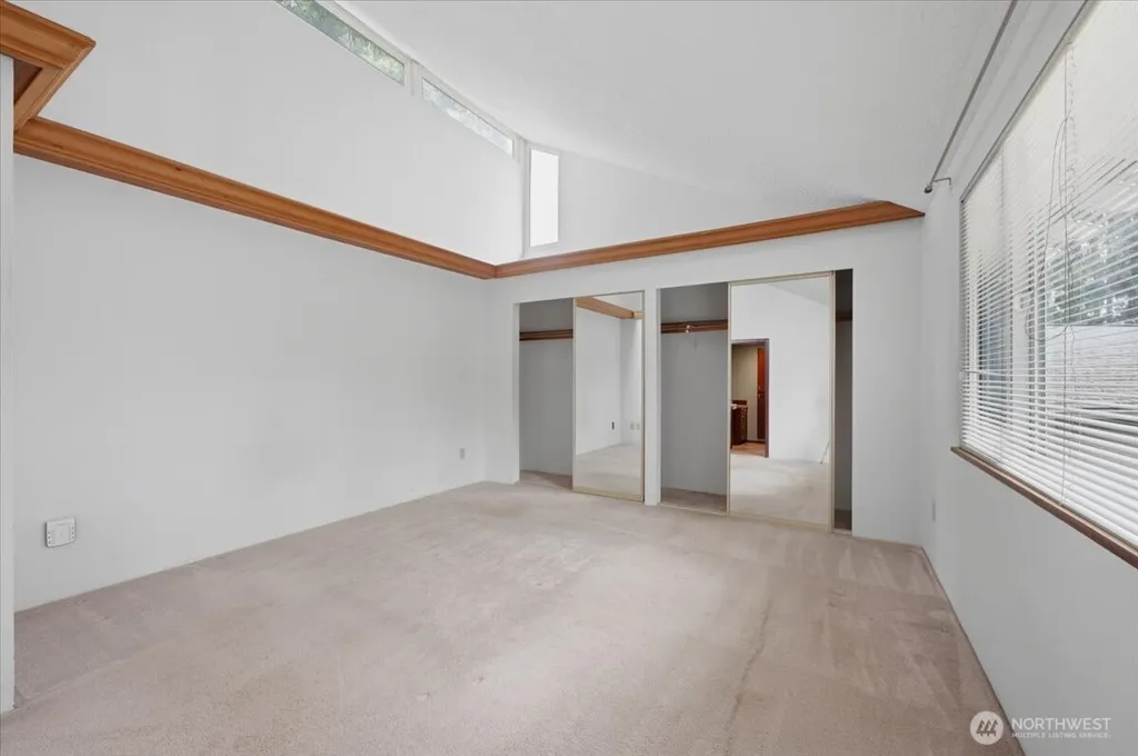 5466 NE 200th Place Lake Forest Park WA 98155