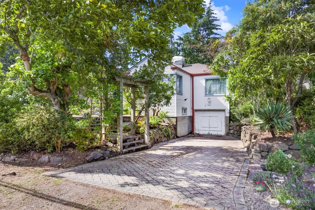 4010 SW 106th Street Seattle WA 98146
