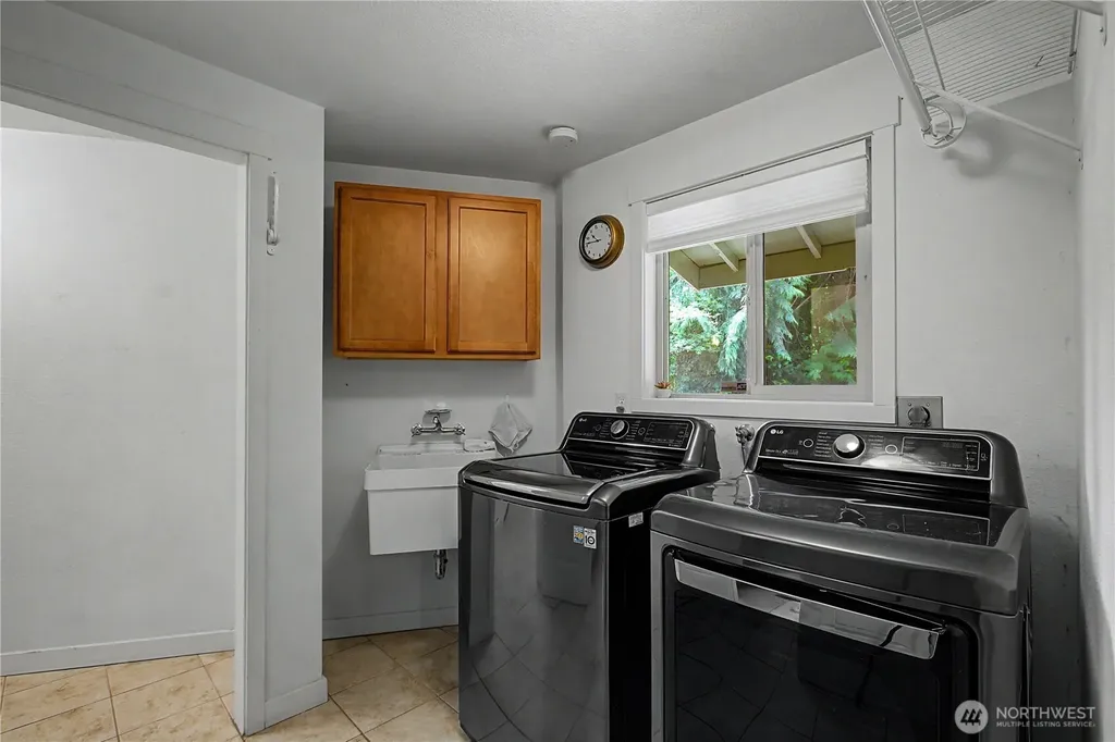 4642 Claridge Drive SE Olympia WA 98501
