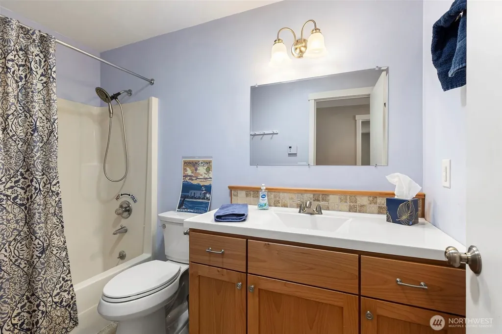 6222 Illahee Road NE Bremerton WA 98311