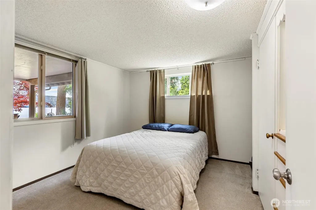 6222 Illahee Road NE Bremerton WA 98311