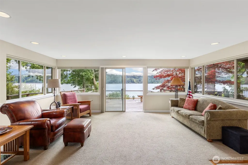 6222 Illahee Road NE Bremerton WA 98311