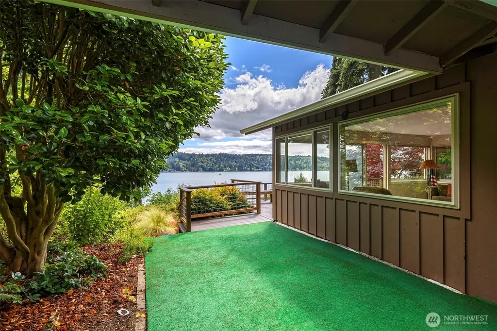 6222 Illahee Road NE Bremerton WA 98311