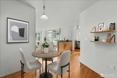 1188 106th Avenue NE Bellevue WA 98004