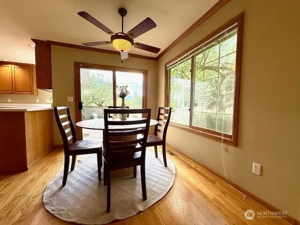 22623 SE 47th Court Sammamish WA 98075