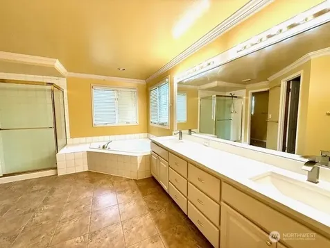22623 SE 47th Court Sammamish WA 98075