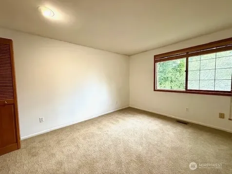 22623 SE 47th Court Sammamish WA 98075